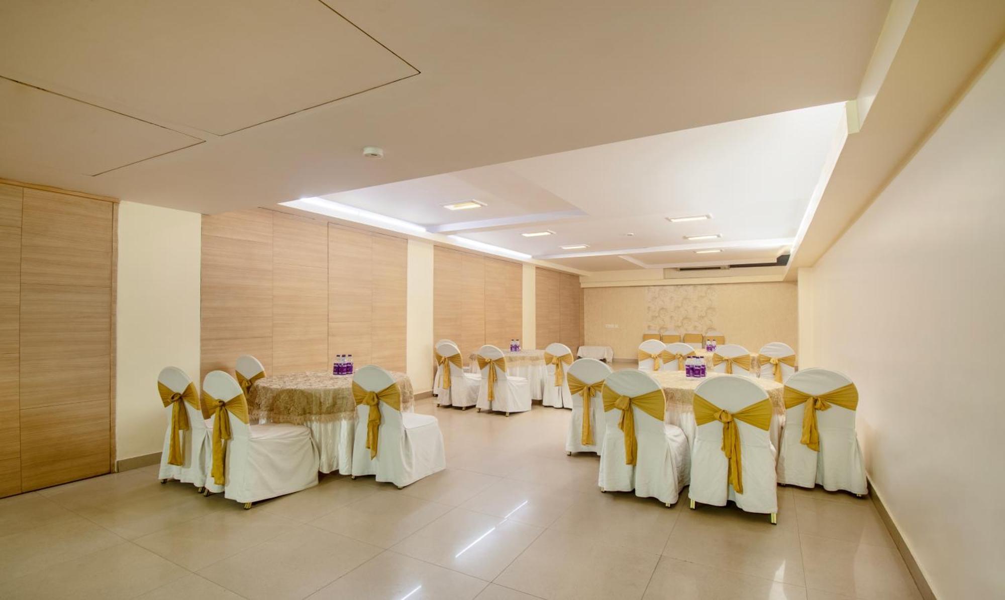 Treebo Cabana Nueva Delhi Exterior foto